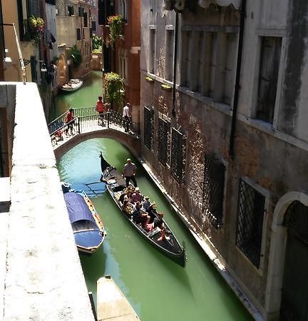 Balcone Sul Canale Venedig Exteriör bild