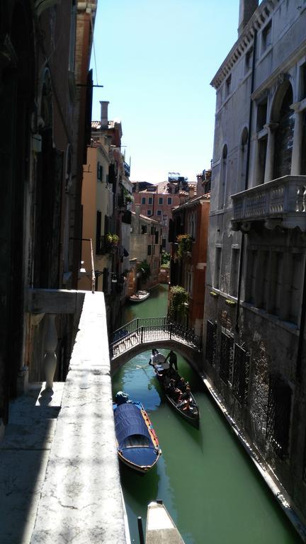 Balcone Sul Canale Venedig Exteriör bild